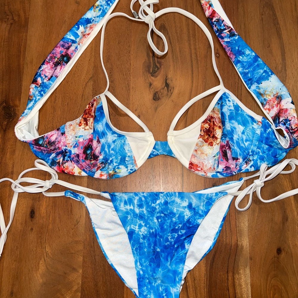 Beach Bunny Bikini Set - MEDIUM